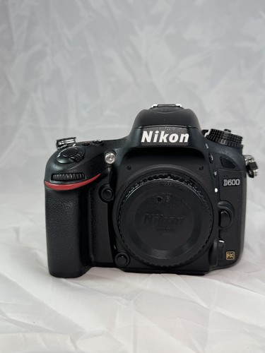 Fotocamera nikon d600 - fotocamera,